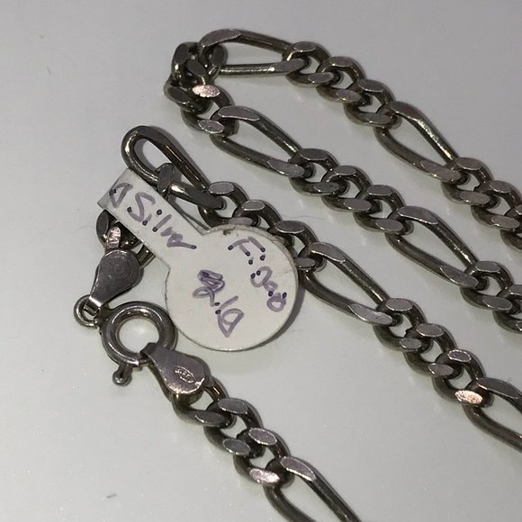 18" Sterling Silver Figaro Chain Necklace - Picture 4 of 5